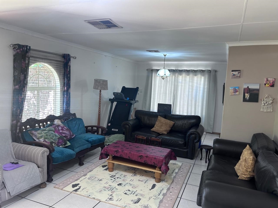 4 Bedroom Property for Sale in Keidebees Northern Cape